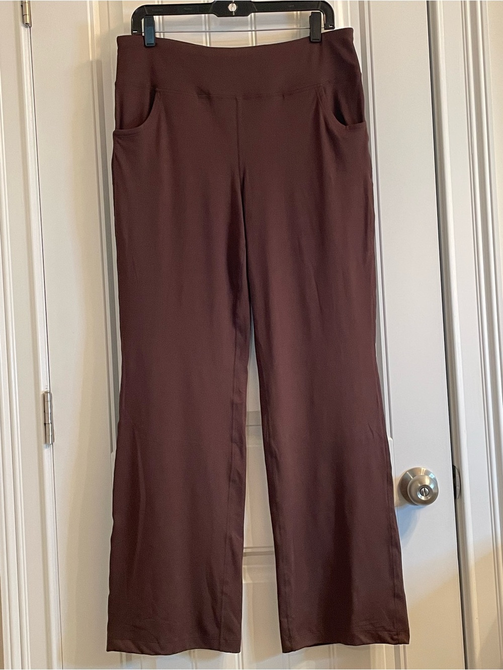 LuLaRoe “Passionate” Pull-On Yoga Pants in Dark Brown